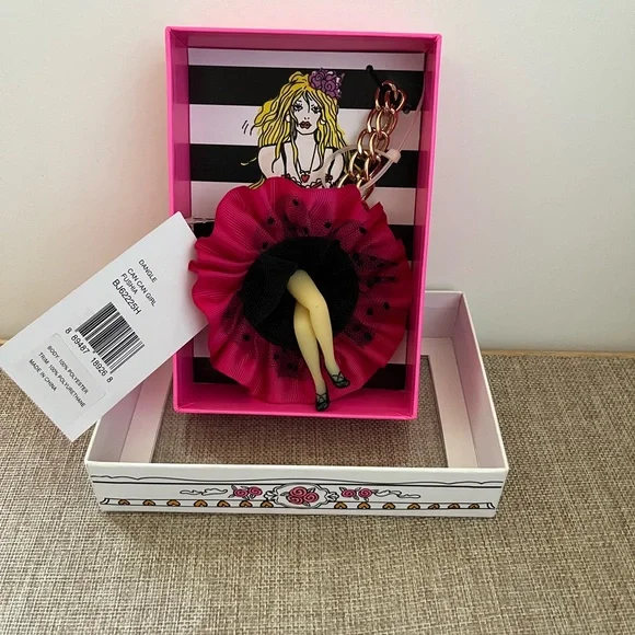 Betsey Johnson Key Chain Accessory - Picture 6 of 6